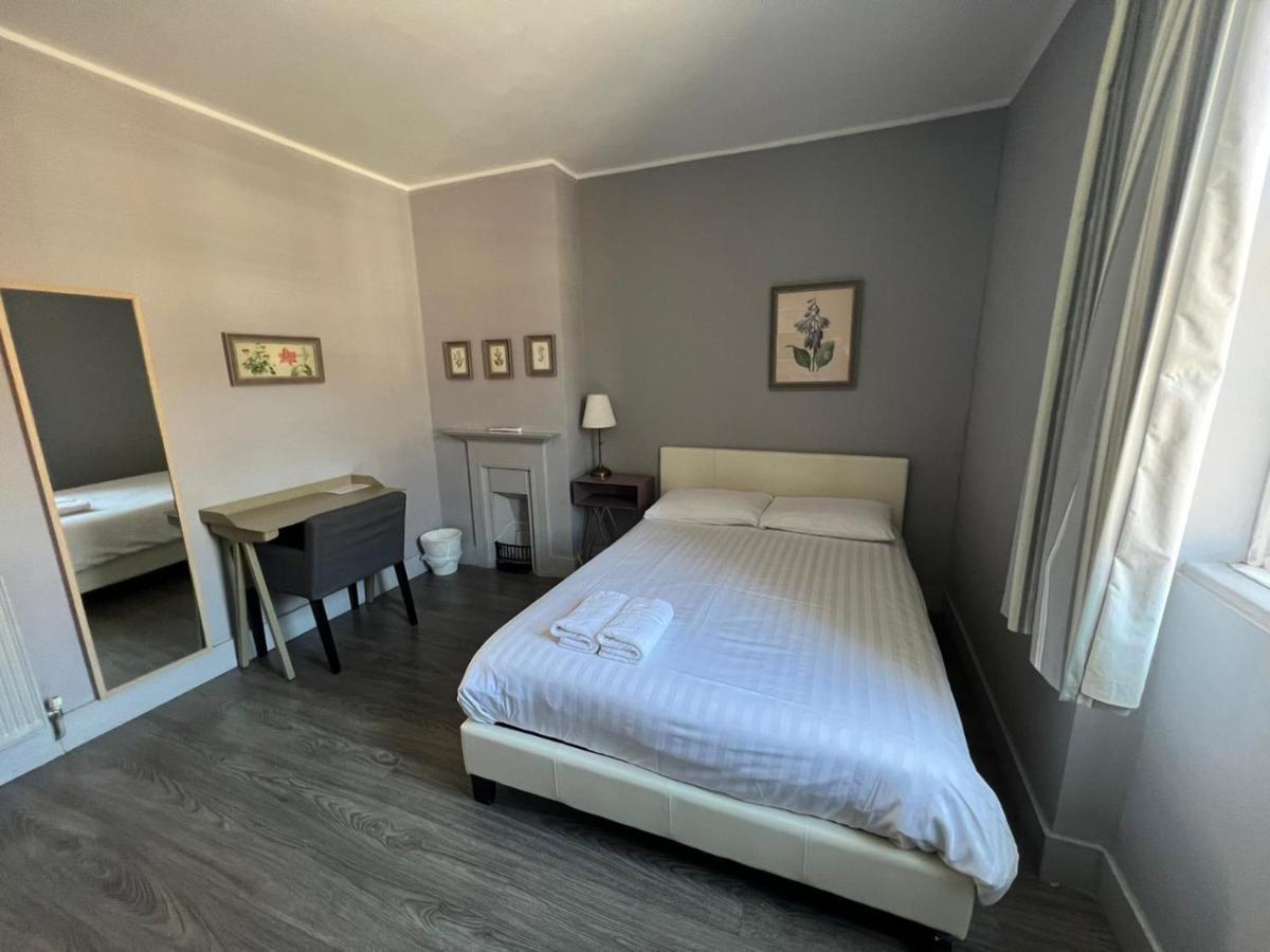 Petticoat Accommodations Лондон Екстер'єр фото